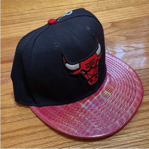 Mitchell & Ness NBA Chicago Bulls SnapBack Cap Hat Unisex (Brand New) - Picture 3 of 8